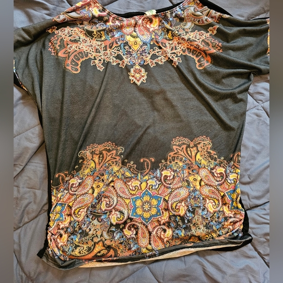 Open Gates Black multi color off shoulder top size Large - Picture 3 of 3